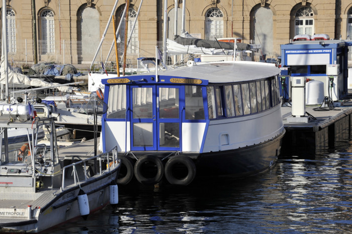 ferry-boat-le-cesar-marseille