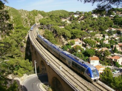 Train de la Côte Bleue de Marseille à Miramas, infos et horaires