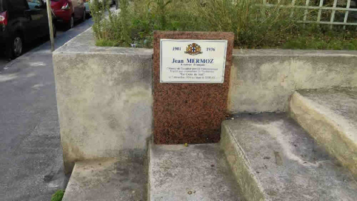 monument-a-jean-mermoz-marseille-2