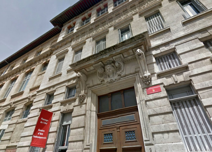 le-passage-de-l-art-galerie-d-art-contemporain-1-rue-du-rempart-13007-marseille-2