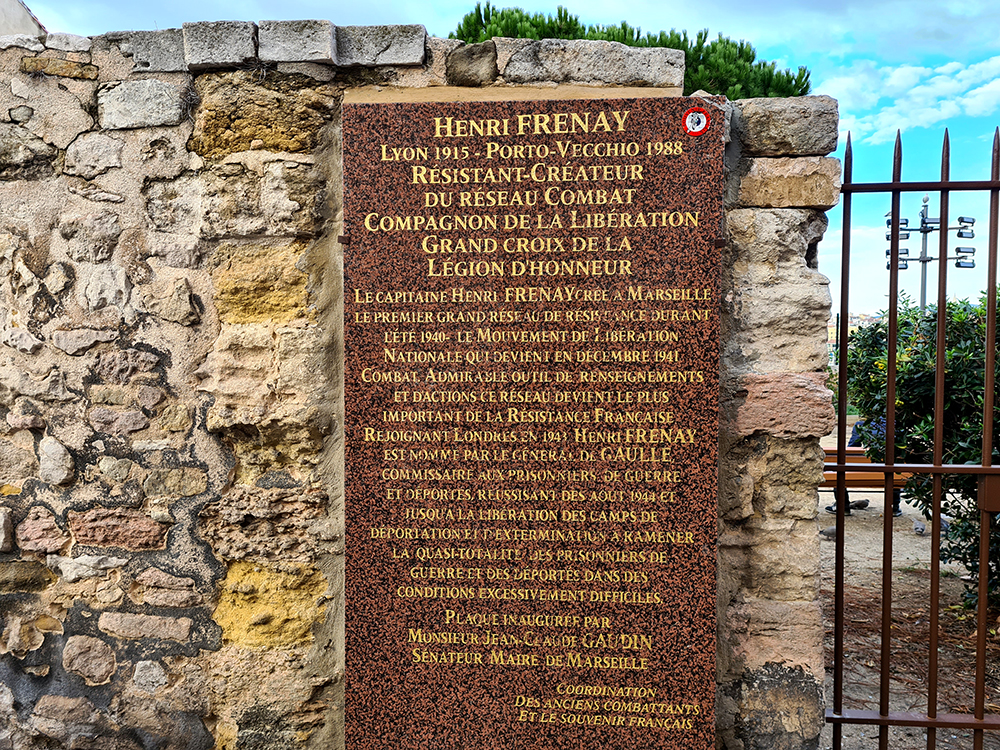 Stèle hommage au Résistant Henri Frenay