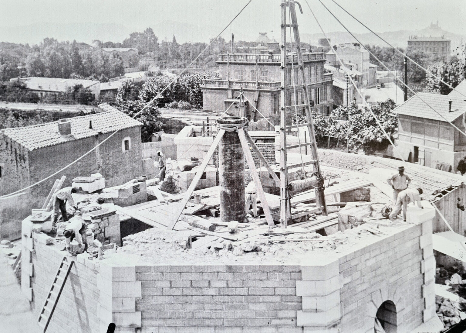 Pavillon de Partage des Eaux des ChutesLavie, le Tore, Marseille