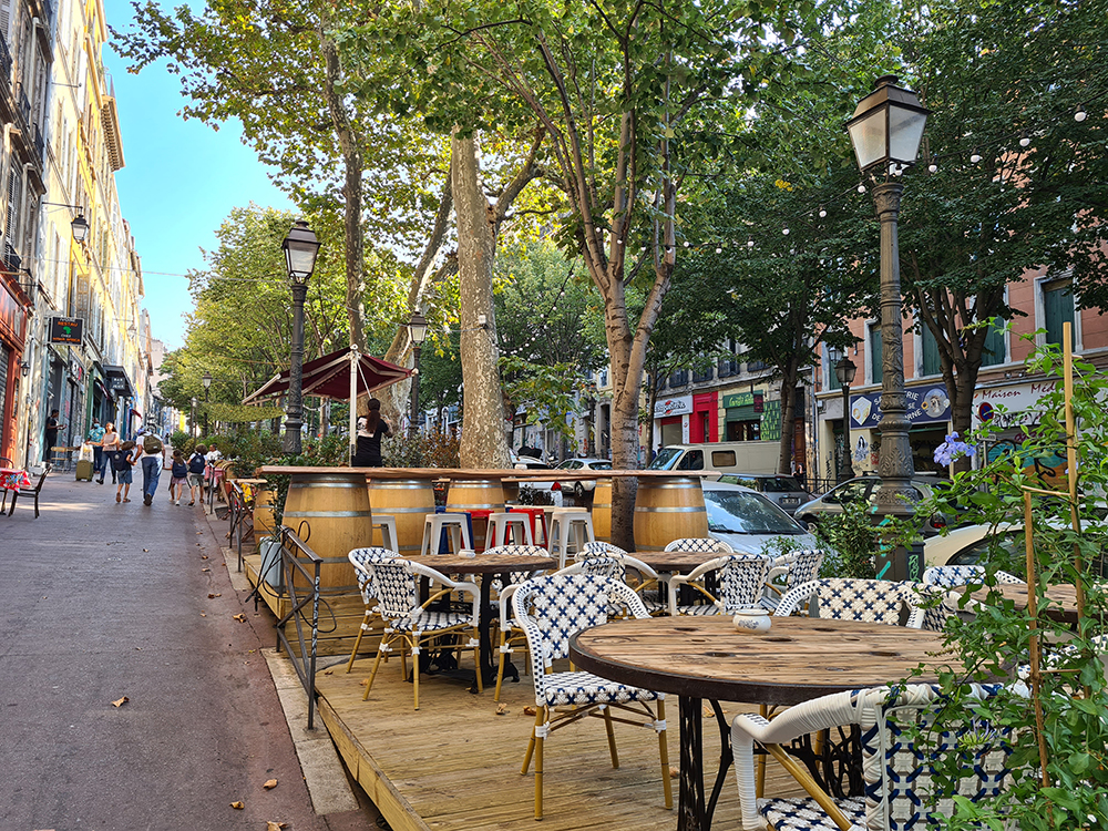 Le Cours Julien Du Grand Marche Au Quartier Des Createurs Marseille