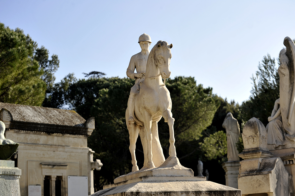 Caveau de la famille Portal, le Soldat à cheval, Cimetière Saint Pierre, Marseille