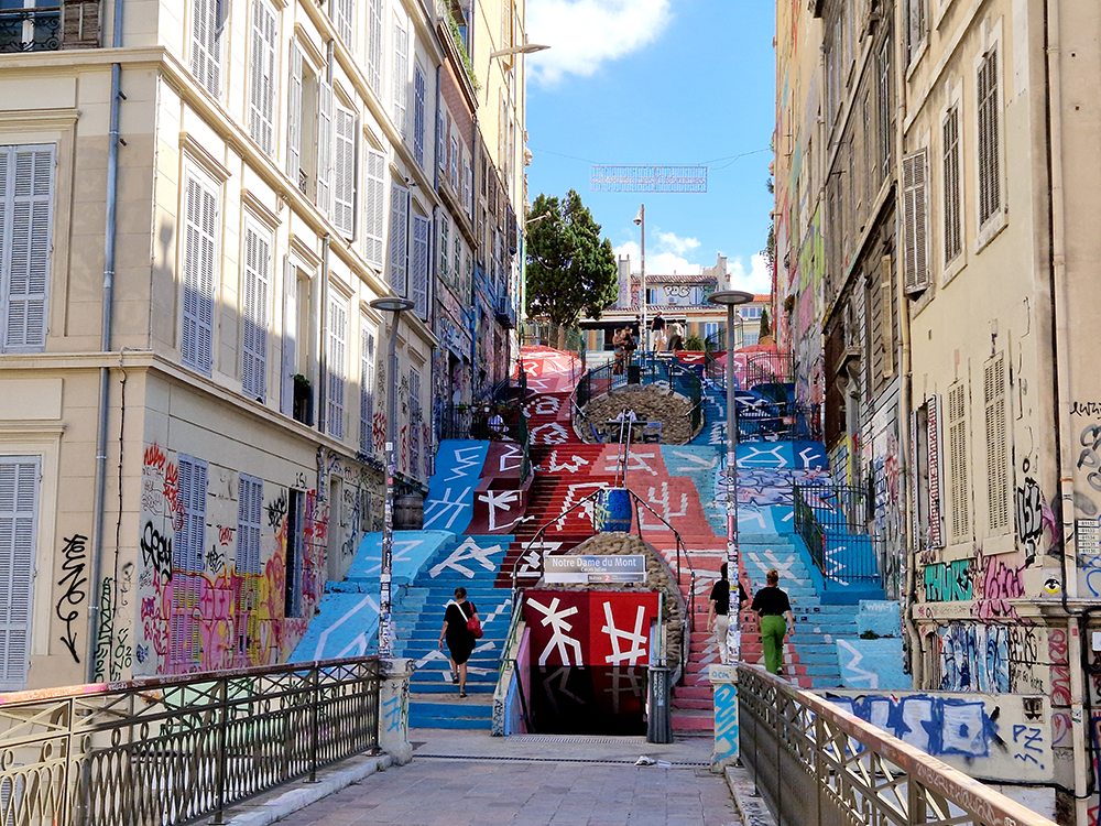 La escalera Cours Julien, lienzo al aire libre