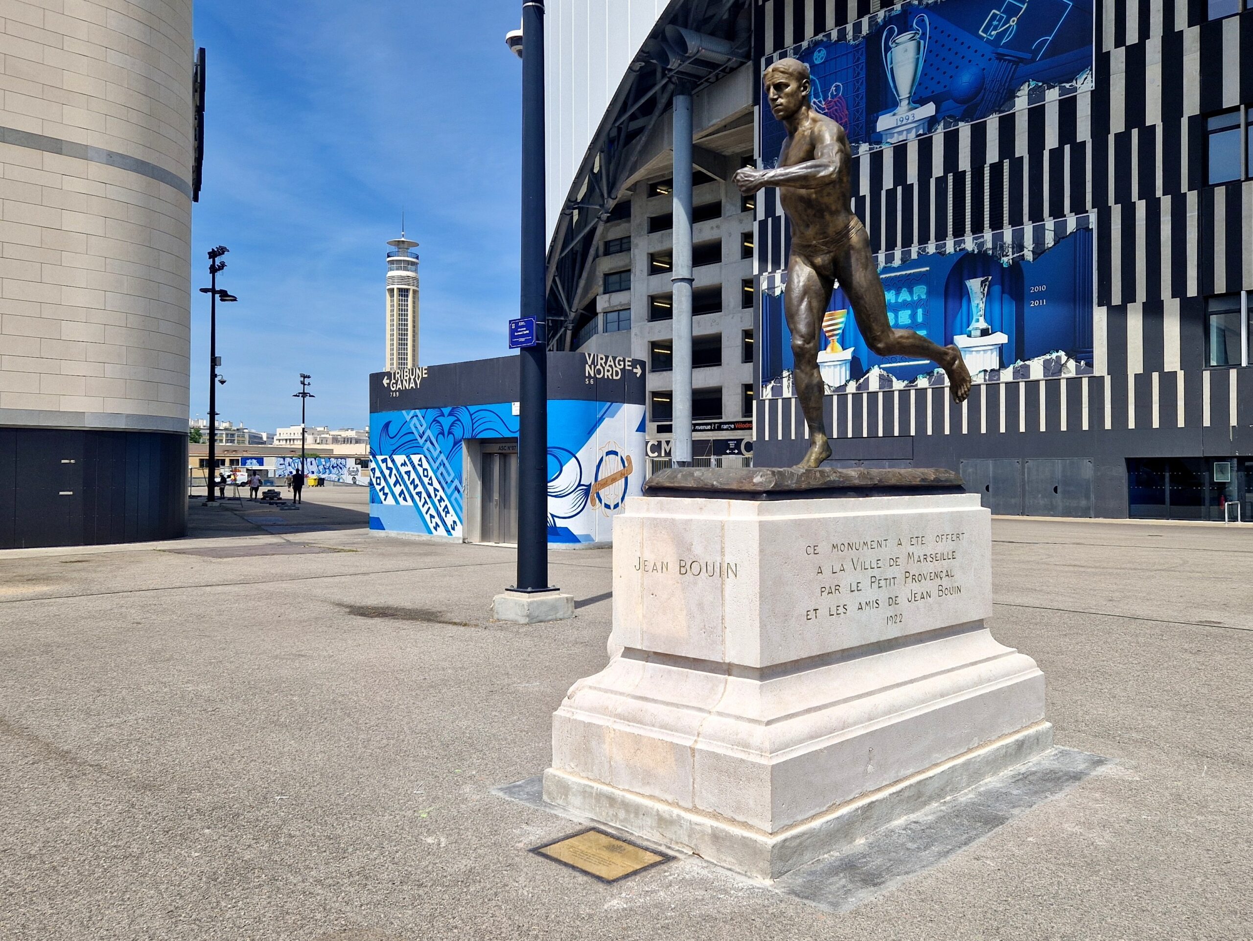Monument à Jean Bouin par Constant Roux, 1922, le retour