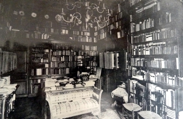 Maison d’Auguste Rondel et la bibliothèque théâtrale