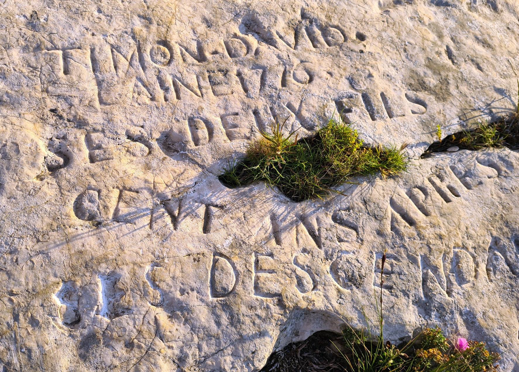 La Chapelle de Sainte Croix et les gravures des pèlerinages