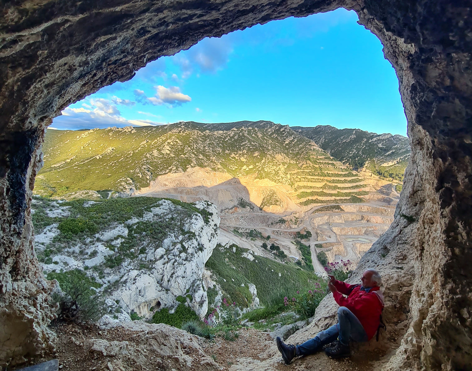 La Grotte de l’artiste du Mont Sainte Croix