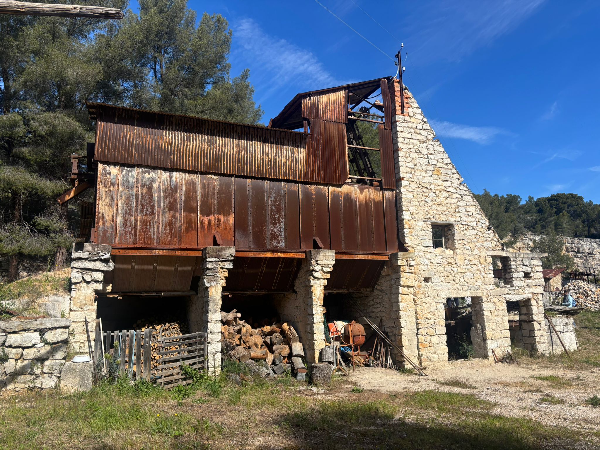 La carrière Gambi ou du Picouveau, Cassis