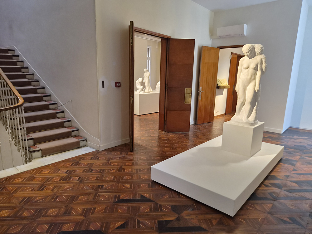 Madmax, galerie d’art contemporain dans une ancienne banque privée, 2026
